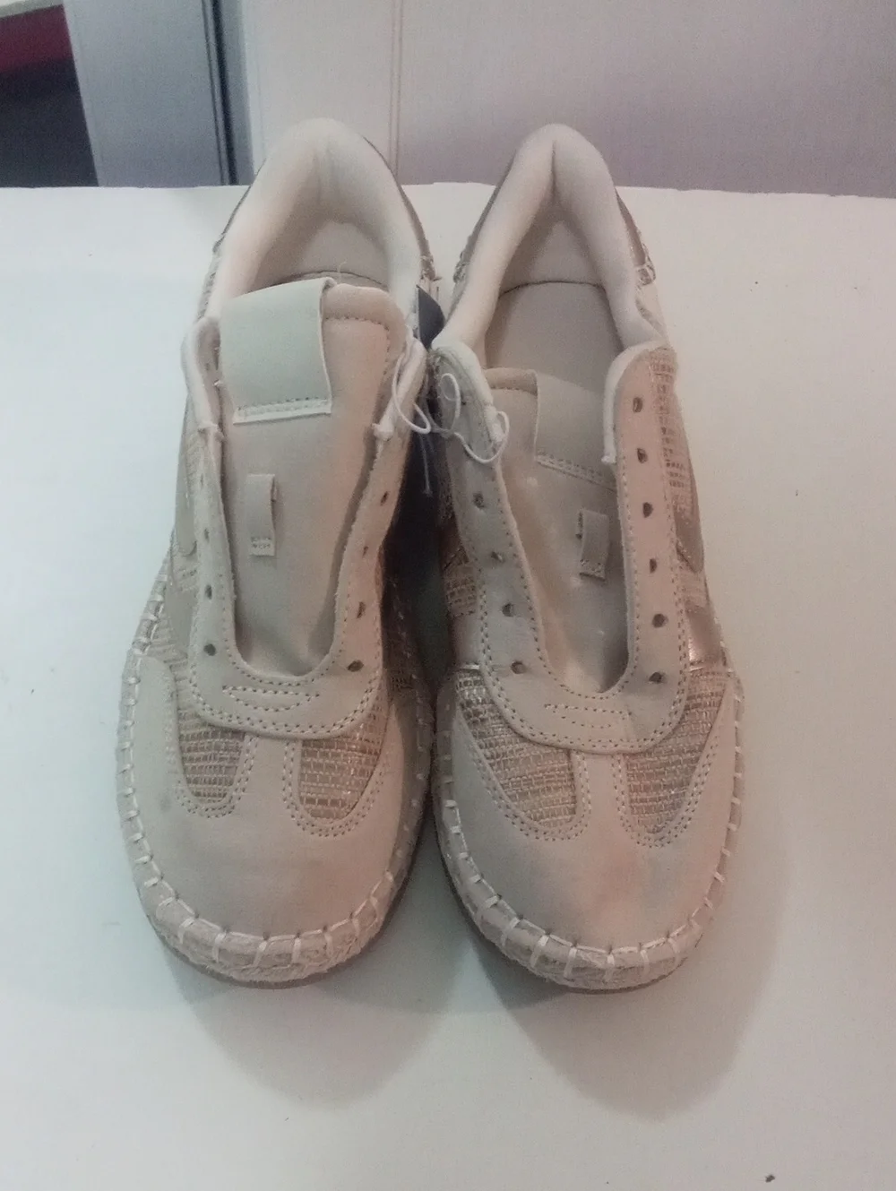 Universal Thread comfortable women’s